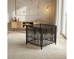 Product: Bebies First Sarah Baby Box / Babybox – Kinderbox – Verstelbare Bodem– 76 x 95 cm- Zwart, van het merk Bebies First