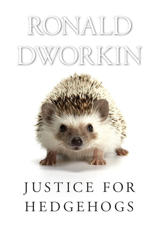 Livre "Justice for Hedgehogs" avec un hérisson sur la couverture.