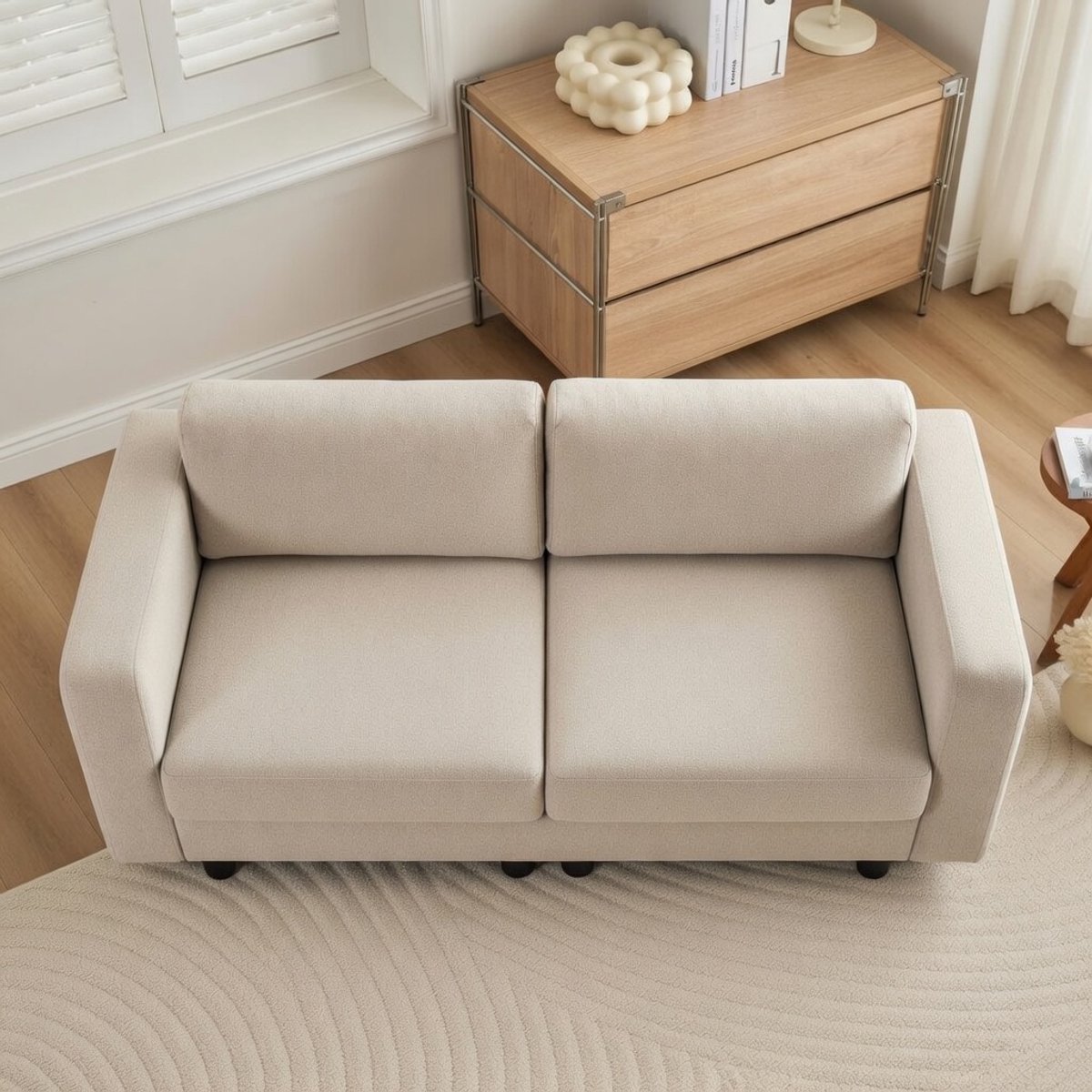 Elegance Moderne 3-Zitsbank – Luxe Fluwelen Woonkamerbank met Decoratieve Kussens, Comfortabele Beige Zitbank voor Thuis, Gezelligheid en Ontspanning UrbanHome