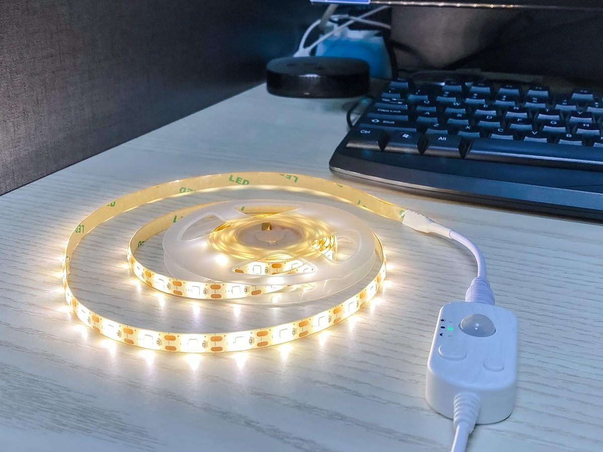 Dimbare LED Strip met Bewegingssensor voor Kast en Trapverlichting - 3 Meter Warm Wit Licht