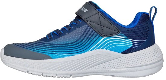 Blauwe Skechers sneaker met grijze klittenbandsluiting en elastische veters. Met blauwe en witte golvende lijnen op de zijkant.