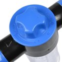 Blauwe draaiknop op de schuimsproeier met 'Water' en 'Soap' aanduidingen.