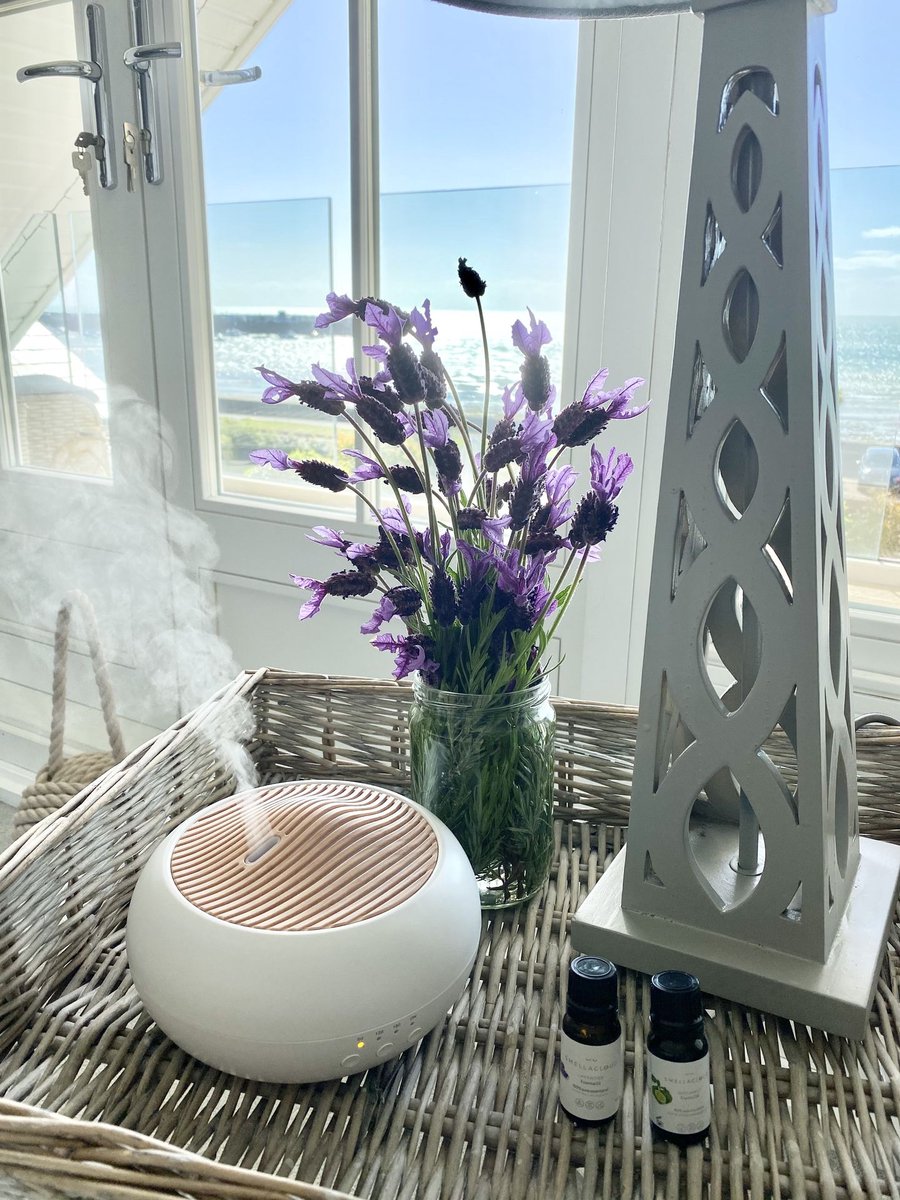 CUTULAMO Mist-luchtbevochtiger, Aromatherapie-diffuser LED-kleurenlicht Voor Slaapkamer Voor Thuis Voor Kantoor1