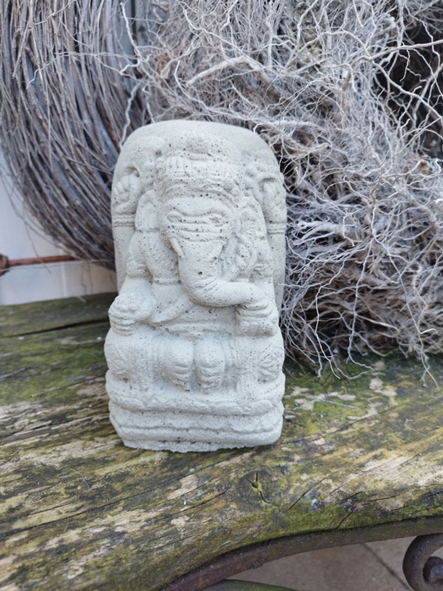 Steenfiguur ganesha