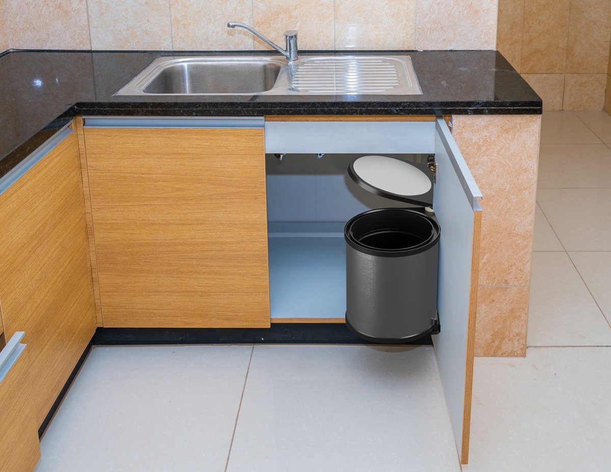 Poubelle retractable de placard de cuisine