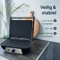 Open contactgrill met tekst "Veilig & stabiel", "Cool-touch handgreep", "Anti-slip", "Oververhittingsbeveiliging".