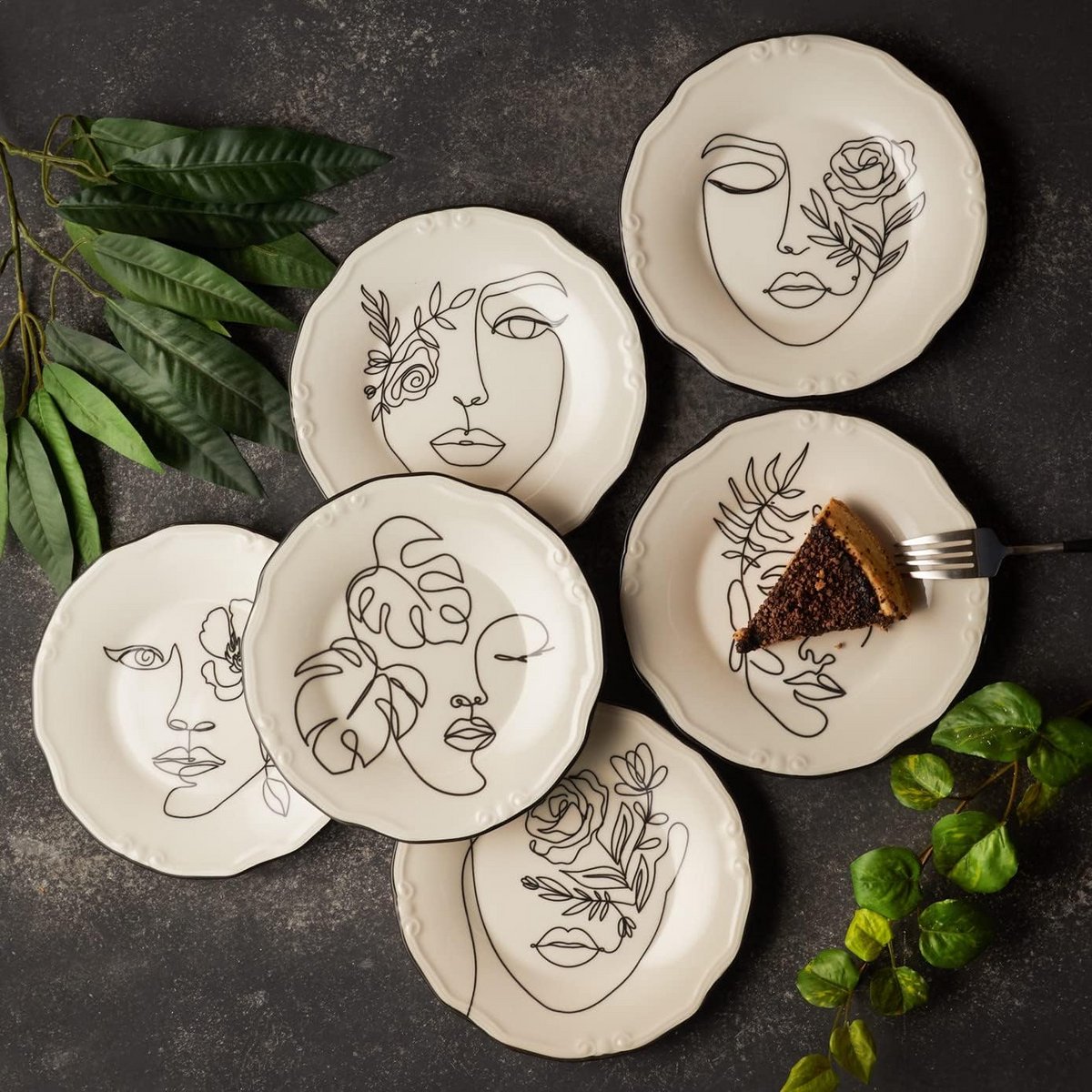 Set van 6 Porseleinen Taartschotels met Uniek Ontwerp