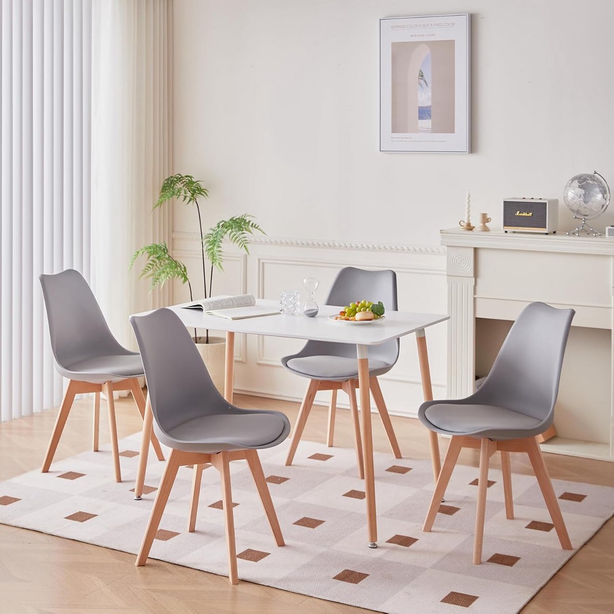 Complete Eetkamerset Tafel met 4 Stoelen in Scandinavische Stijl