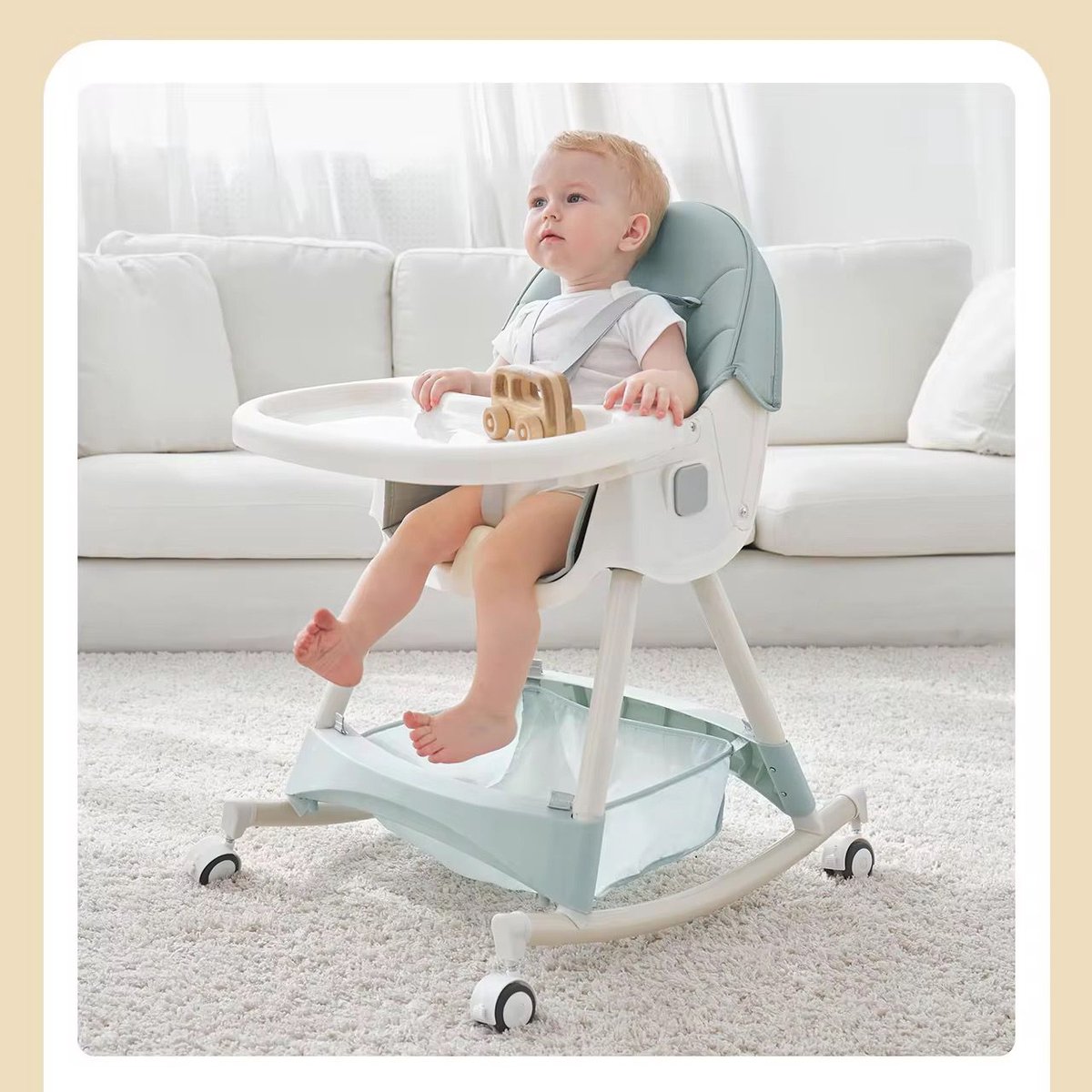 BABY EETSTOEL – ROZE - DRAAGBARE KINDERSTOEL VOOR VOEDEN EN ETEN – OPVOUWBARE BABYSTOEL 0–12 MAANDEN – VEILIG EN GEMAKKELIJK SCHOON TE MAKEN – foto 2