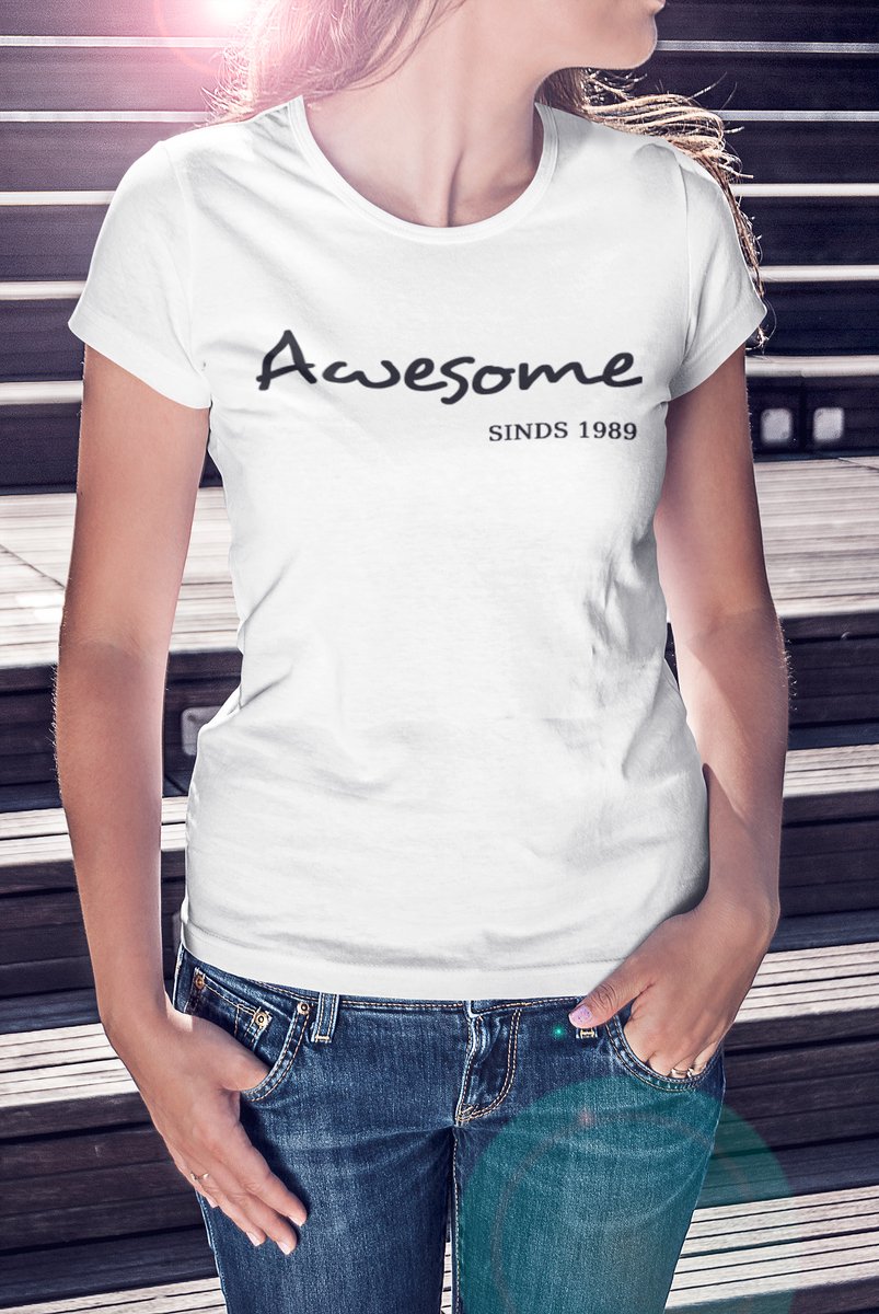 1989 Jaar Wit T-shirt dames - Maat L - Awesome - Verjaardag Cadeau vrouw - Limited Edition