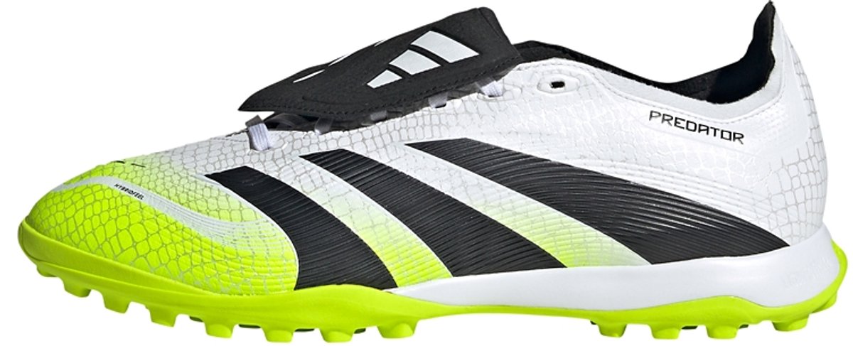 adidas Predator League voetbalschoenen in wit met zwarte en gele accenten, Hybridfeel-bovenwerk en omgeslagen tong.