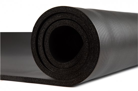 ZIPRO® Trainingsmat - 180x60x1 cm - NBR-Schuim - Vochtbestendig & Veerkrachtig - Met Transportgreep - Zwart — afbeelding 4