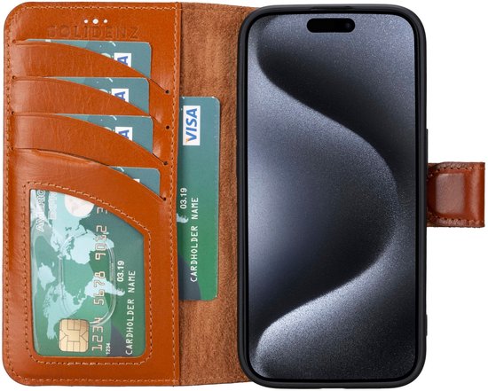 Bruin lederen bookcasehoesje open met pasjeshouder, kaarten en smartphone.