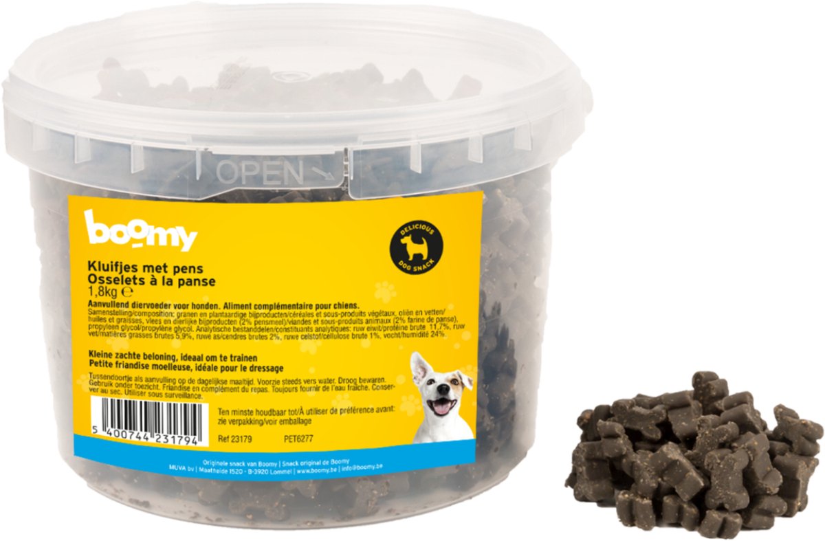 Boomy - Kluifjes met Pens – Zachte hondensnoepjes in handige hersluitbare emmer – Hondensnacks voor alle rassen en leeftijden - 1,8kg