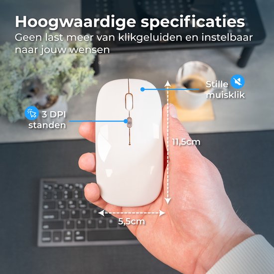 Witte muis in hand met 11,5cm lengte en 5,5cm breedte. Met 3 DPI standen en stille muisklik.