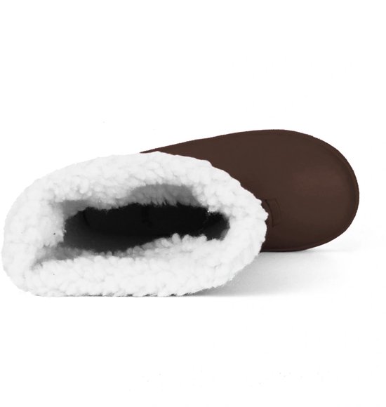Binnenzijde bruine laars met witte sherpa voering.