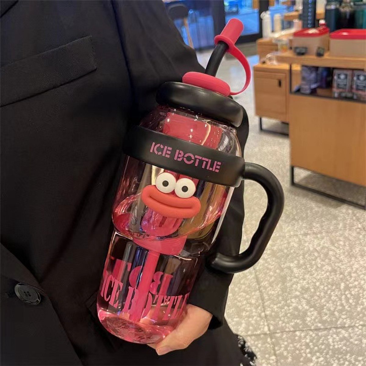 Waterfles - Waterfles - Sportwaterfles - Grote waterfles - 1,3 L - Watertemperatuur lager dan 60 graden - Rood en Zwart