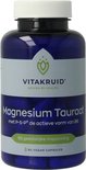Blauwe pot met witte dop, gevuld met blauwe capsules. Etiket met merk, productnaam 'Magnesium Tauraat', actieve vorm B6 en 90 vegan capsules.