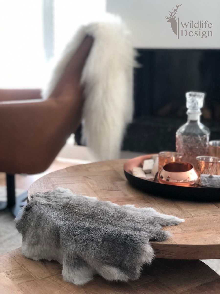 SET VAN 3 grijze konijnenvachtjes - 3 vachtjes konijnenvel grijs - velletje tafel decoratief tafel