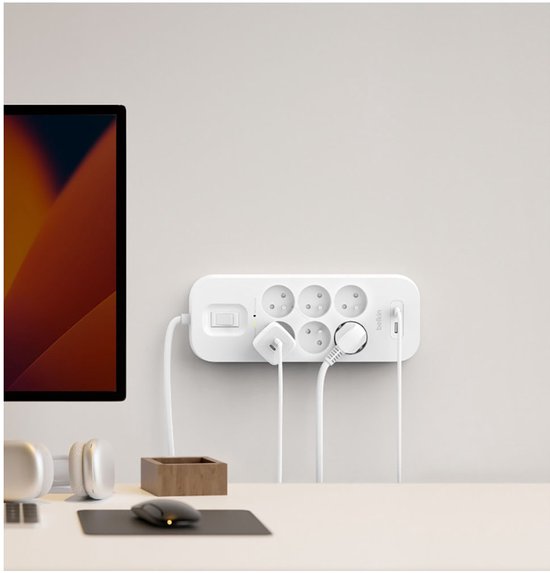 Belkin Spanningsbeveiliger 4 poort stekkerdoos met USB-A en USB-C Belkin Spanningsbeveiliger 4 poort stekkerdoos met USB-A en USB-C