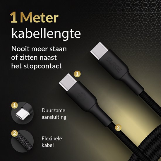 Zwarte Surge USB-C naar USB-C kabel, 1 meter lang, met duurzame en flexibele aansluiting.