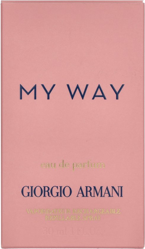 Roze doos met 'MY WAY' en 'GIORGIO ARMANI' in donkerblauwe letters.