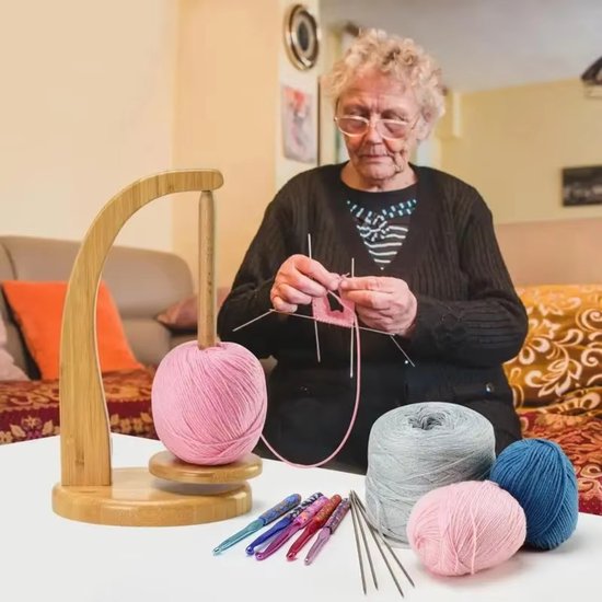 Foto: Asaam rotatie spinner houten garenhouder draaiend breigereedschap gehaakte houder roterende draadspoel wol bal winder 