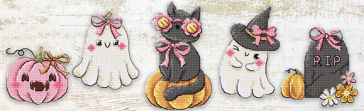 Borduurpakket LETI 9944 - Boo Crew Ornaments 5 - Boo Club (5x) met plastic stramien