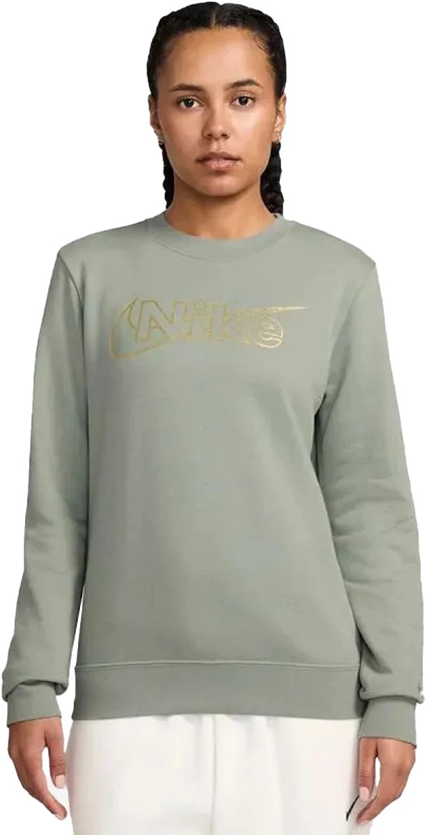 Nike sportswear club fleece in de kleur . Groen