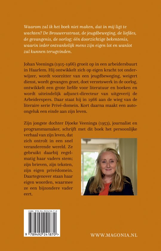 Een vrouw met blond haar en een glimlach, naast tekst over haar vader.