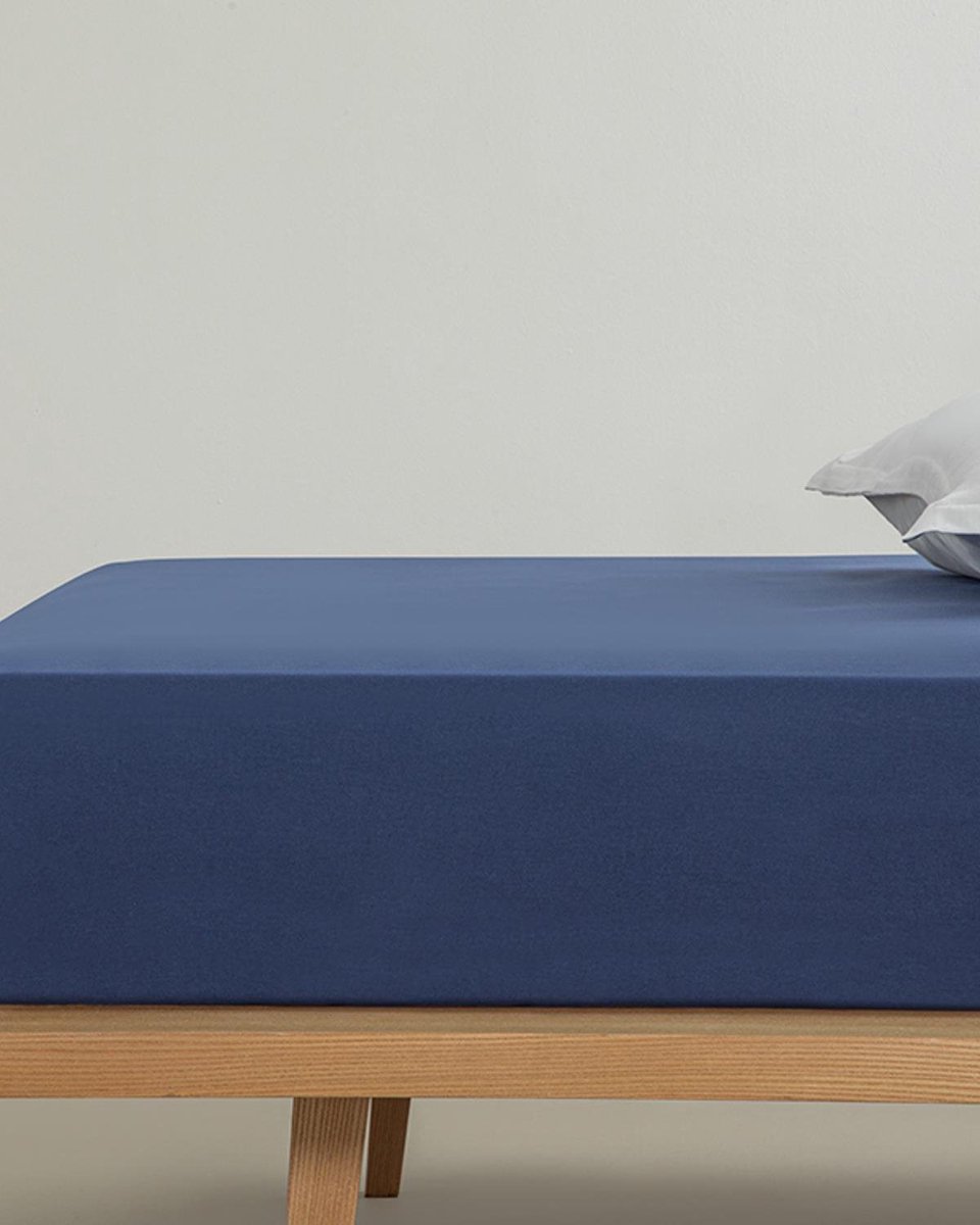 English Home Timeless Hoeslaken - Novella Premium - 100% Katioen - Met elastiek - 100 x 200 cm - Donker Blauw