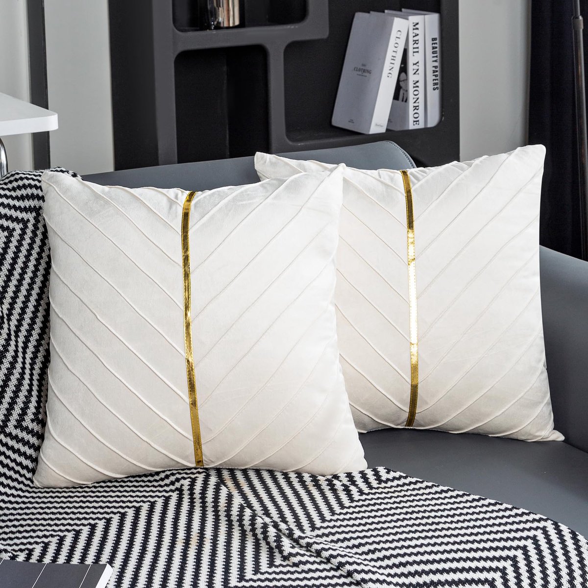 Azomor® Set van 2 fluwelen kussenslopen in beige voor een stijlvolle woonkamer