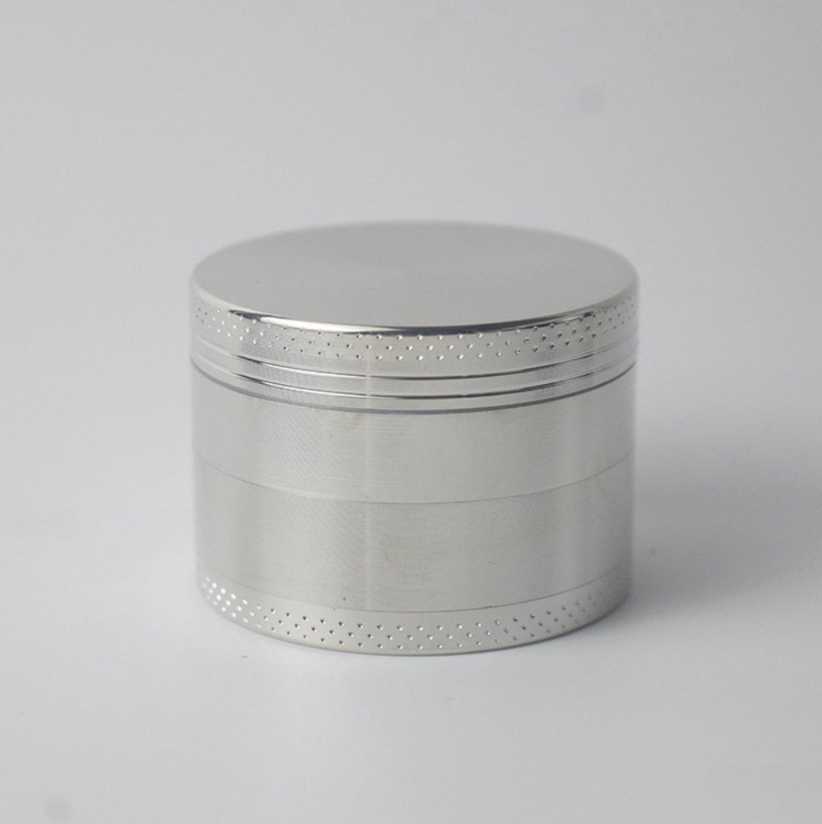 Metalen Grinder - Zilver - 4 Delig met opvangbakje - Yannies Grinders - Crusher / Kruidenmolen