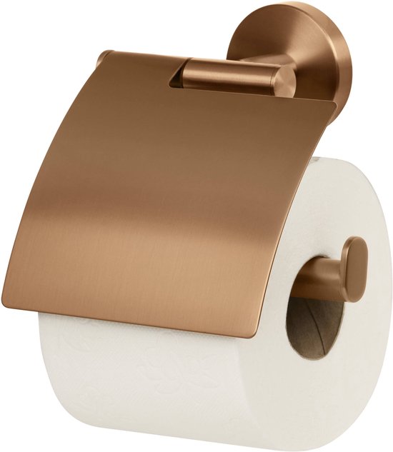 Koperen toiletrolhouder met klepje en rol wc-papier.