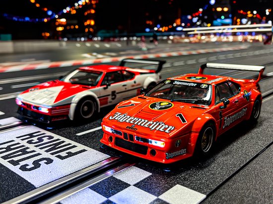 Carrera Speelgoedvoertuig Auto - DIGITAL 124 - BMW M1 Procar Jägermeister Racing Team - No.1 auto van Carrera — afbeelding 2
