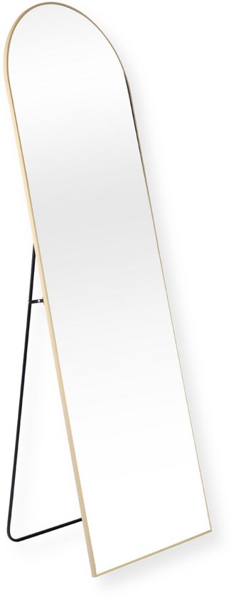 Miroir ovale doré sur un support noir, tourné sur fond blanc.