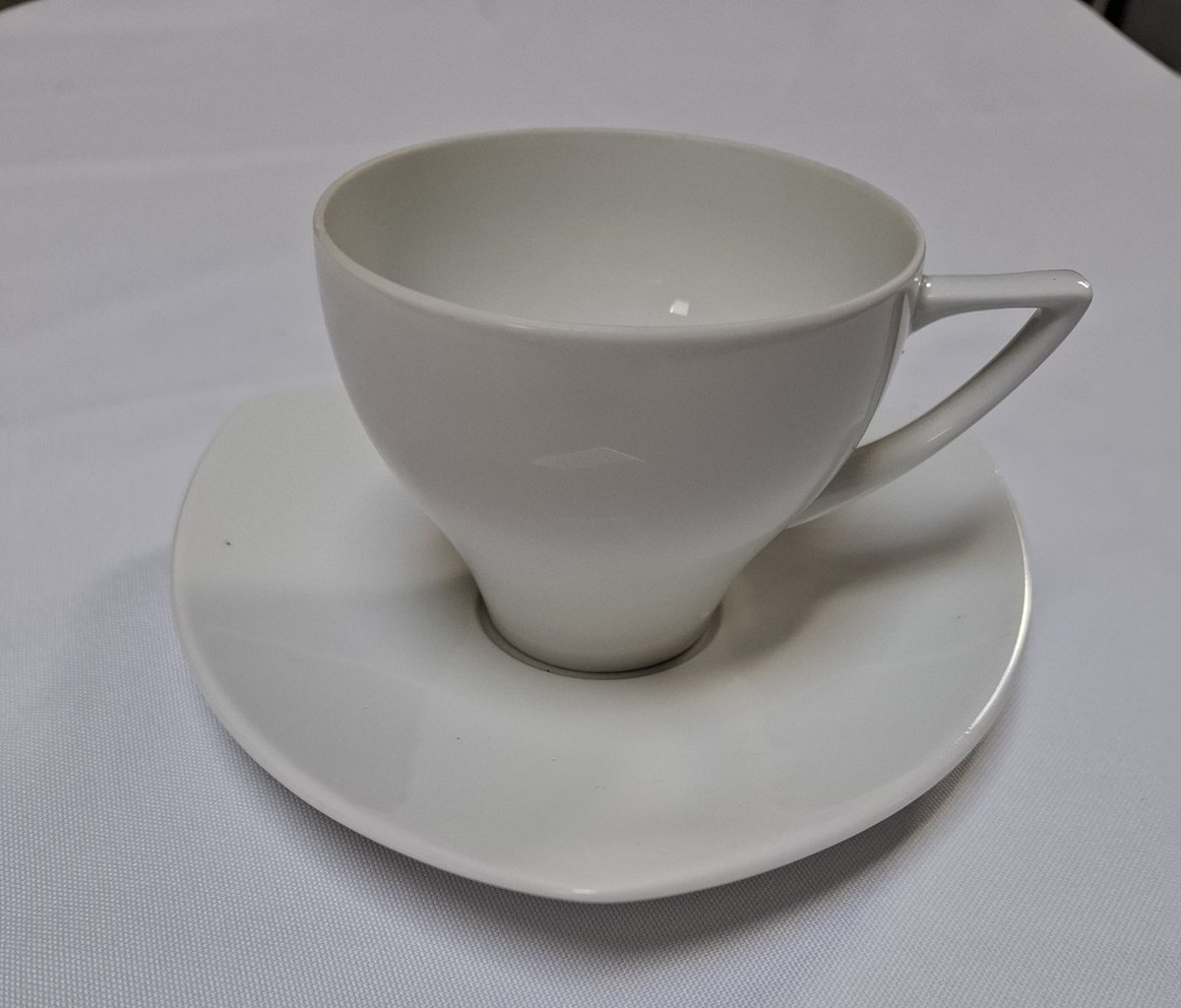 Chodziez Koliber 6 Tas 0,22 cl en o/tas 15,5 cm driehoekig porselein