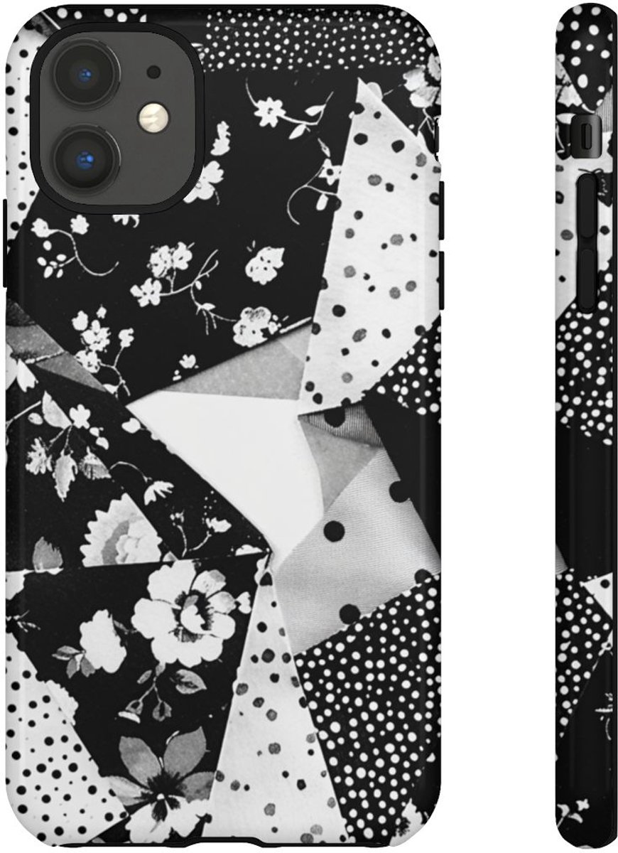 Monochrome Bloemen- en Polkadot Patchwork – Telefoonhoesje Geschikt voor iPhone 11