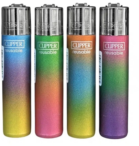Vier Clipper herbruikbare aanstekers met een triple gradient design in regenboogkleuren, van blauw via geel naar roze.