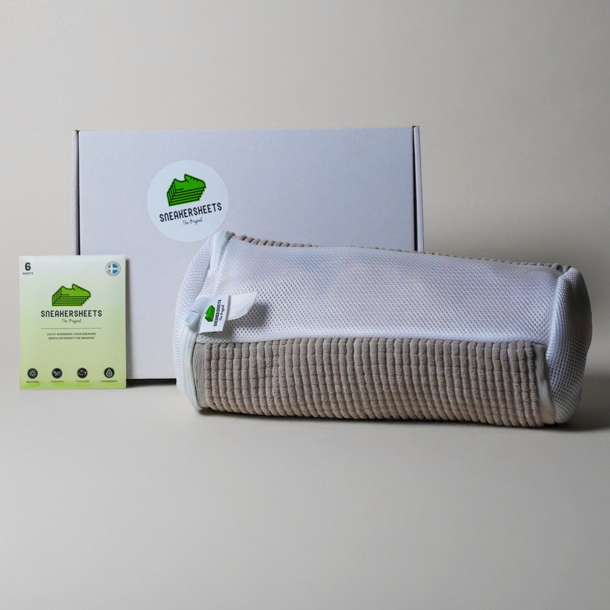 Goedkoopste Waszak voor Sneakers met Speciaal Wasmiddel - SneakerSheets Waszak - Sneaker Care - Sneaker Verzorging - Houdt je Schoenen Intact - Beschermt je Wasmachine - Volledig Biologisch Afbreekbaar - Speciaal Ontwikkeld voor Sneakers