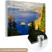 MuchoWow® Glasschilderij 90x60 cm - Schilderij acrylglas - Zonnestralen over het Nationaal park Crater Lake in Amerika - Foto op glas - Schilderijen