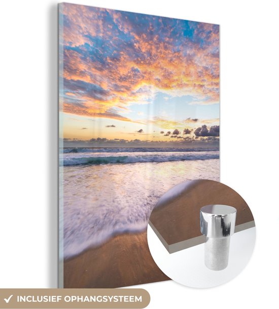 MuchoWow® Glasschilderij 60x80 cm - Schilderij acrylglas - Strand - Wolken - Water - Foto op glas - Schilderijen