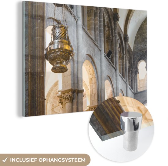 MuchoWow® Glasschilderij 180x120 cm - Schilderij acrylglas - Gouden Botafumeiro van de kathedraal van Santiago de Compostella - Foto op glas - Schilderijen