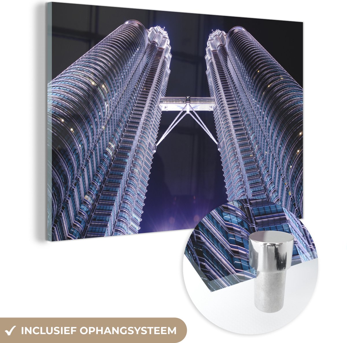 ® Glasschilderij 30x20 cm - Schilderij acrylglas - Paarse tint over de Petronas Towers - Foto op glas - Muurdecoratie woonkamer - Wanddecoratie slaapkamer - Schilderijen