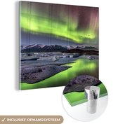 MuchoWow® Glasschilderij 20x20 cm - Schilderij acrylglas - IJsland - Noorderlicht - Groen - Foto op glas - Schilderijen