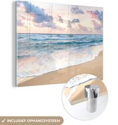 MuchoWow® Glasschilderij 80x60 cm - Schilderij acrylglas - Strand - Wolken - Pastel - Foto op glas - Schilderijen