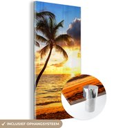 Glasschilderij - Strand - Palmboom - Zee - Foto op glas - 40x80 cm - Acrylglas - Glasschilderij natuur - Schilderij glas - Glasschilderij strand - Wanddecoratie glas - Woonkamer