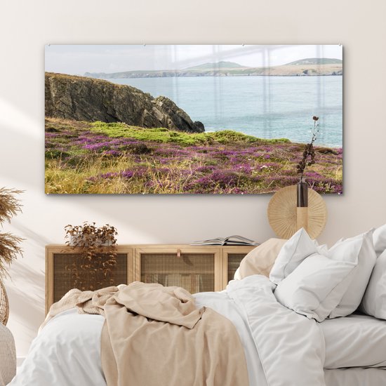 Herbe anglaise sur les falaises du parc national du Pembrokeshire Coast Plexiglass 160x80 cm - Tirage photo sur Glas (décoration murale en plexiglas)