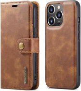 Geschikt voor DG Ming iPhone 14 Pro Max Hoesje 2-in-1 Book Case en Back Cover Bruin