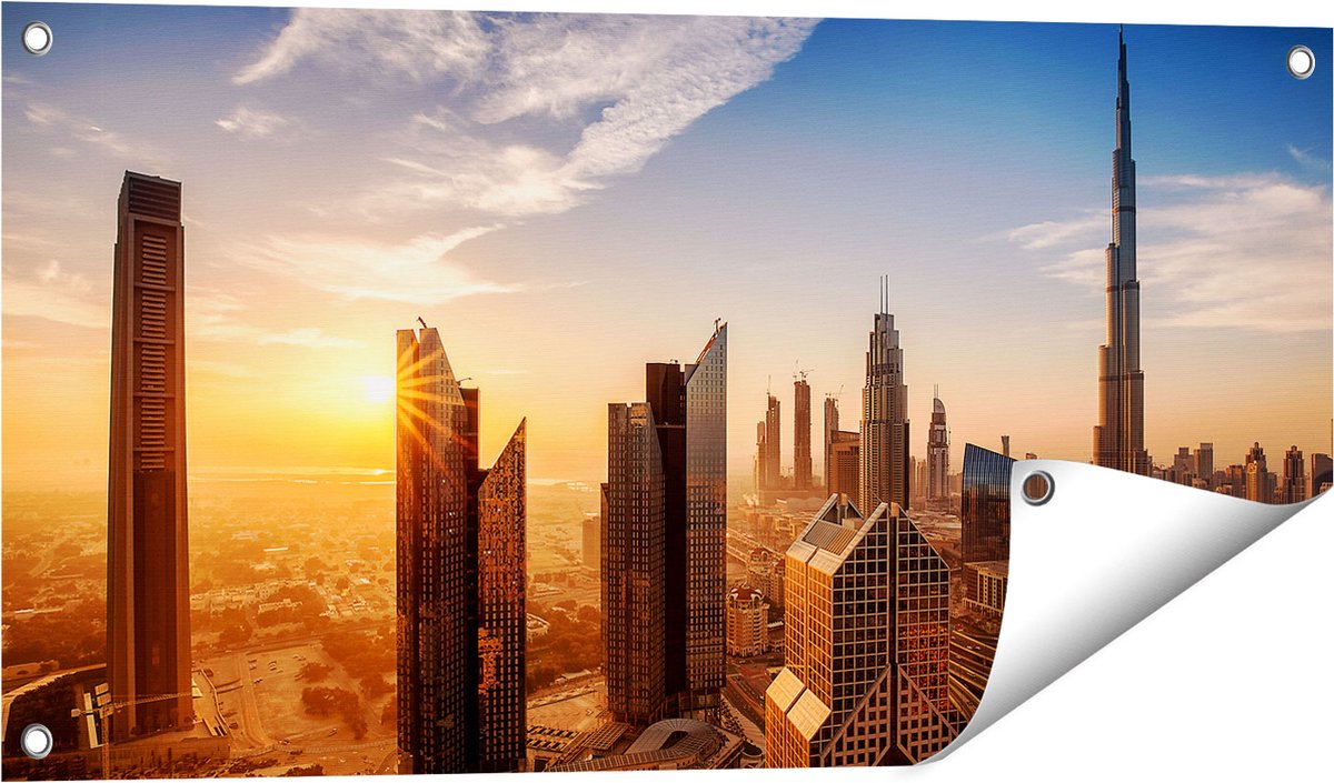 Gards Tuinposter Dubai Stad bij Zonsopgang - 80x40 cm - Tuindoek - Tuindecoratie - Wanddecoratie buiten - Tuinschilderij Multikleur
